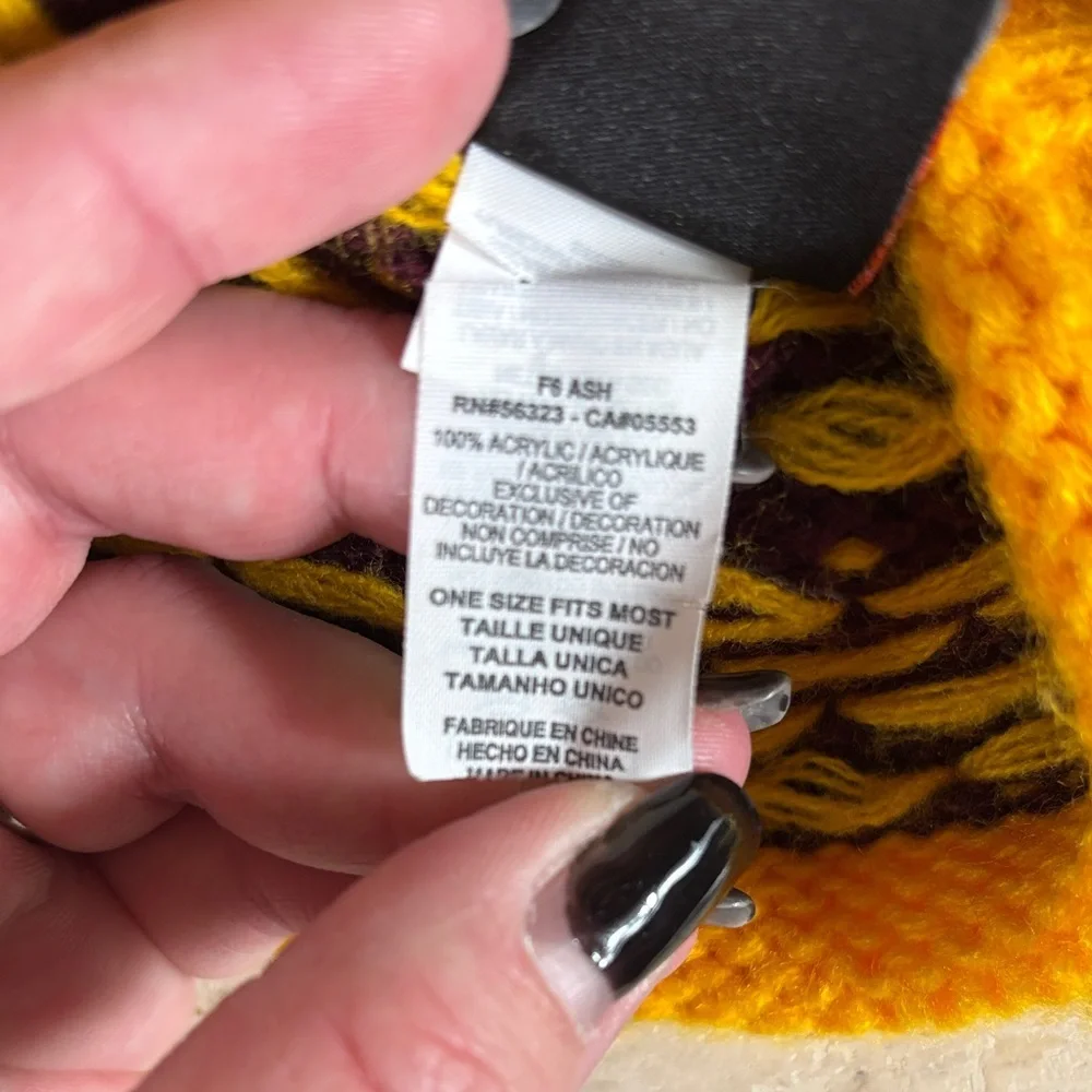 Nike University of Minnesota Maroon and Yellow Pom-Pom Beanie